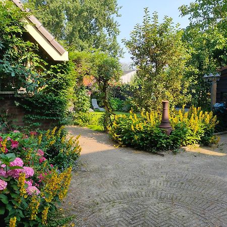 Gastenverblijf 'De Hupsakeet' Barneveld Buitenkant foto